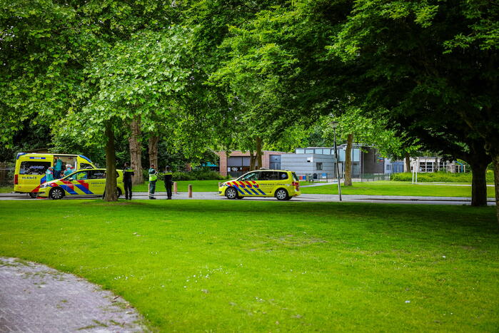 Traumahelikopter landt voor incident met kind in brandgang