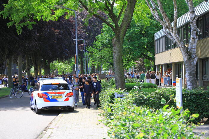 Philips van Horne school ontruimd vanwege brand