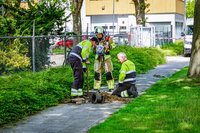 Gasleiding geraakt bij graafwerkzaamheden