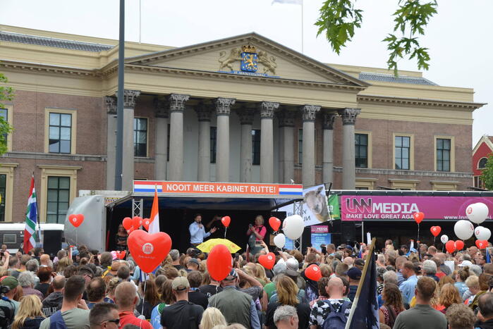Boeren en burgers voeren actie