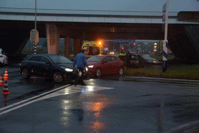 Schade na ongeval op kruising