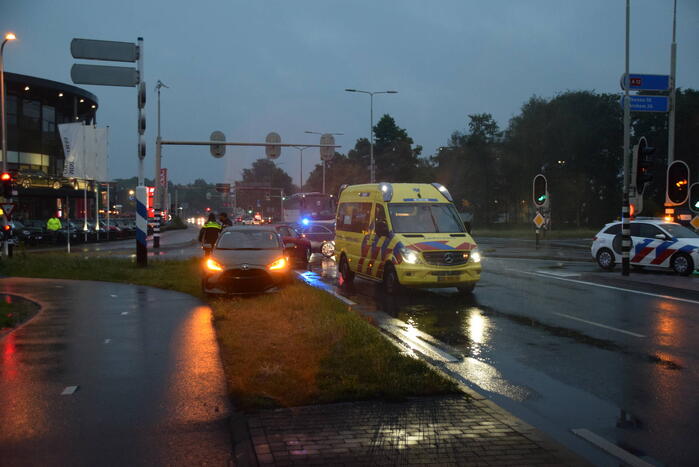 Schade na ongeval op kruising