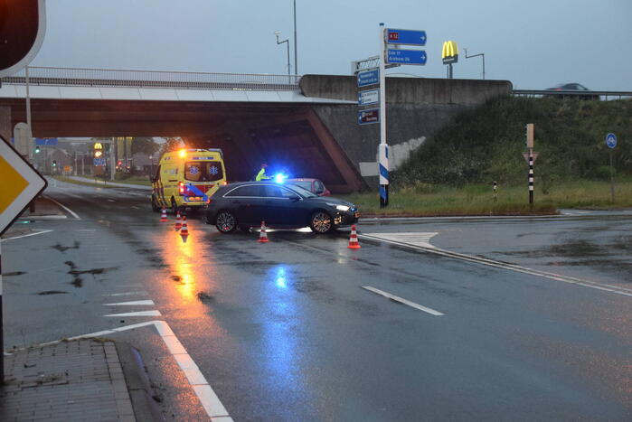 Schade na ongeval op kruising