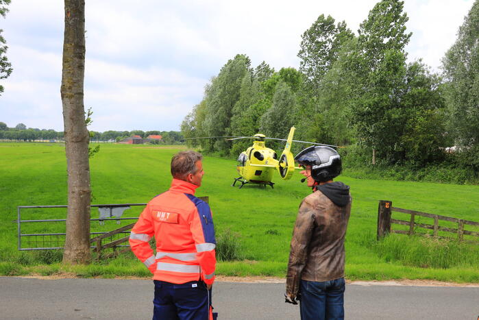 Man zwaargewond geraakt in woning