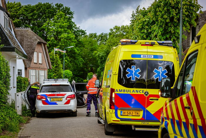 Man zwaargewond geraakt in woning