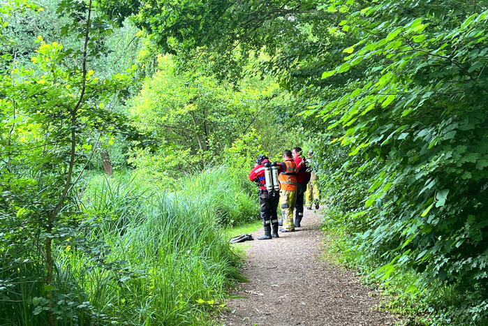 Zoekactie naar persoon in water bij Kasteel Erenstein