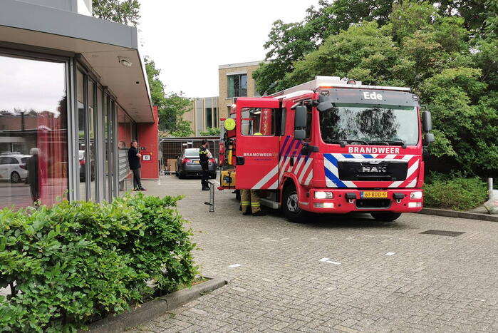 Rook in appartement door aangebrand broodje in magnetron