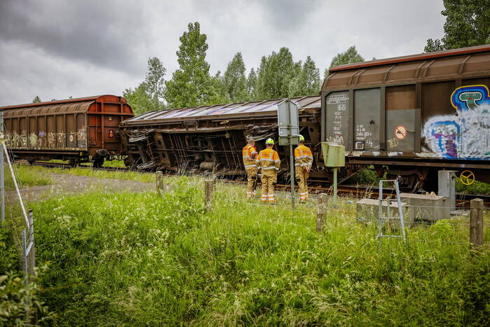 Wagon Ponlijn gekanteld