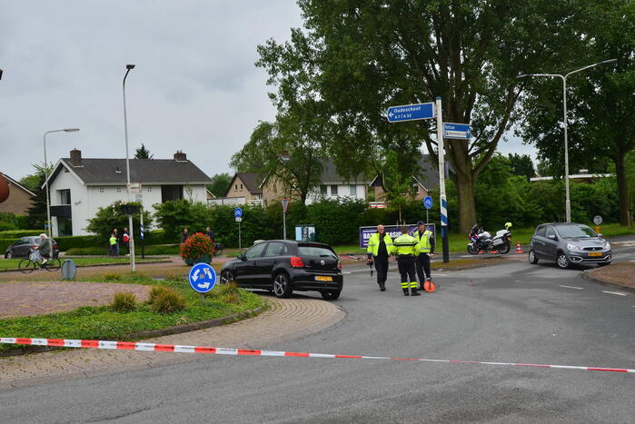 Drie voertuigen betrokken bij botsing