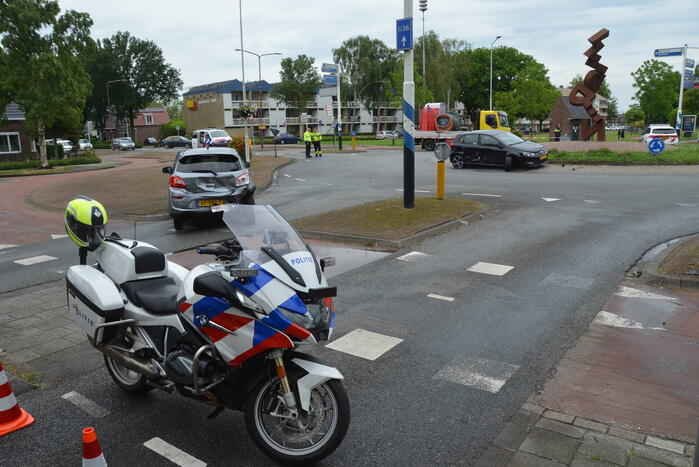 Drie voertuigen betrokken bij botsing