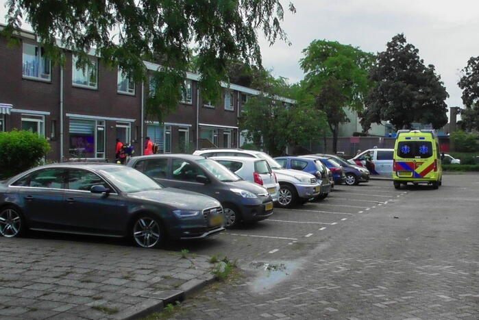 Traumahelikopter landt voor incident in woning