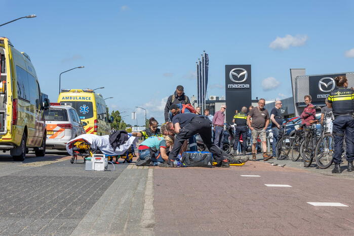 Scooterrijder zwaargewond bij verkeersongeval