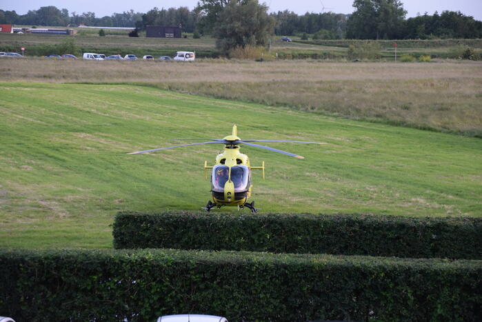 Bestuurder motorfiets zwaargewond bij botsing met auto