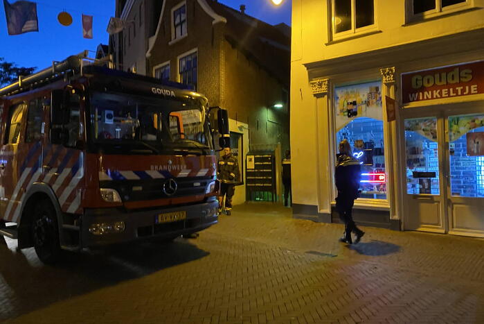 Politie neemt spullen in beslag na brandmelding