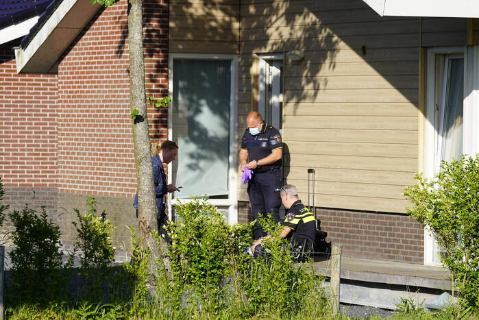 Politie doet onderzoek bij woning arbeidsmigranten