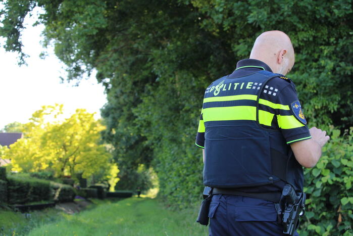 Bosgebied groots afgezet vanwege politieactie