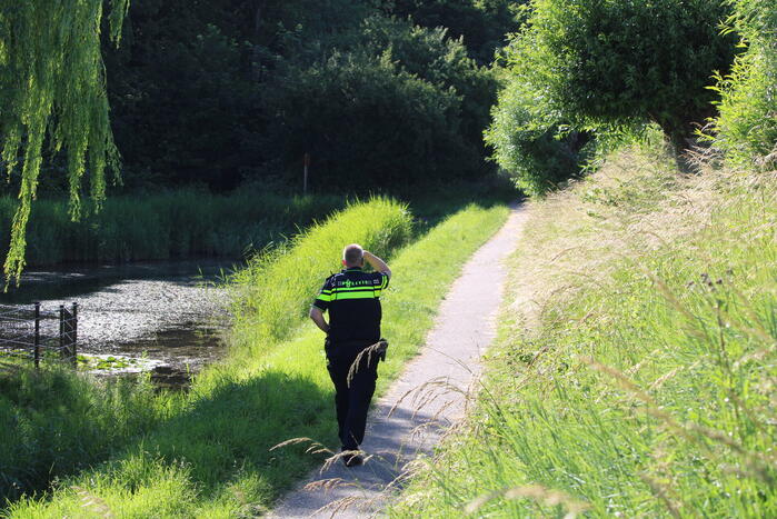 Bosgebied groots afgezet vanwege politieactie