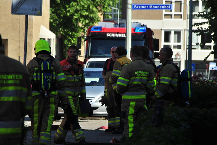 Personen uit brandende bovenwoning gered