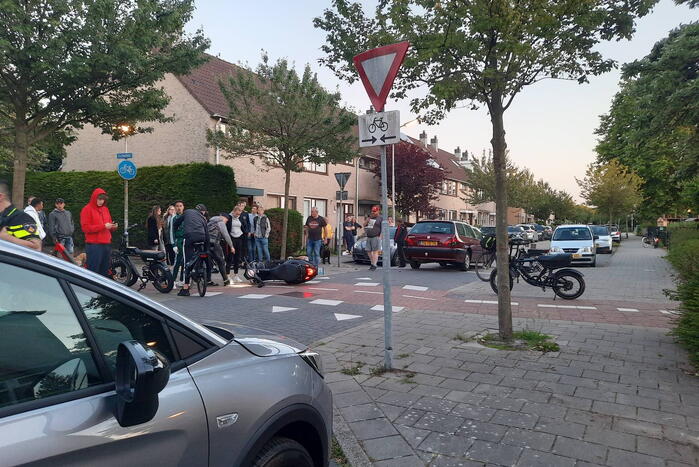 Scooterrijder gewond bij botsing met auto