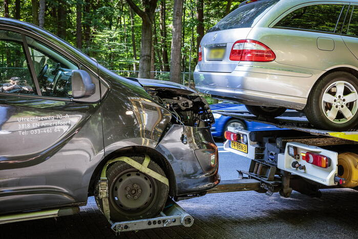 Schade na aanrijding bij stoplicht