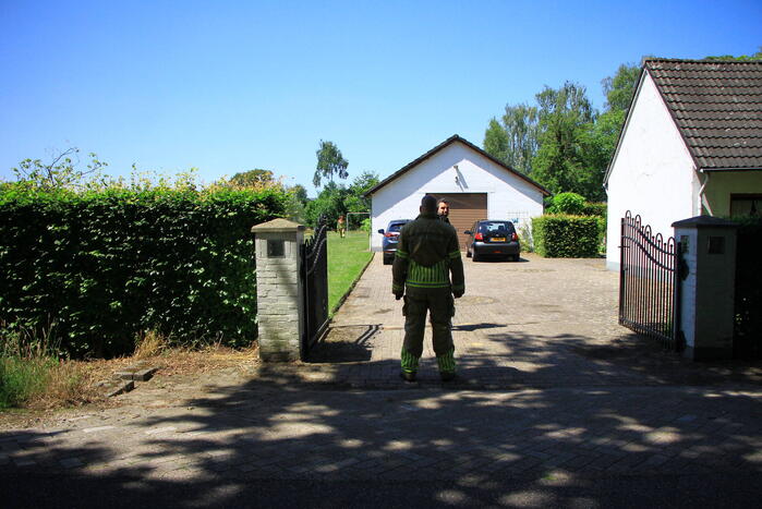 Veel rook bij verbranden van tuinafval
