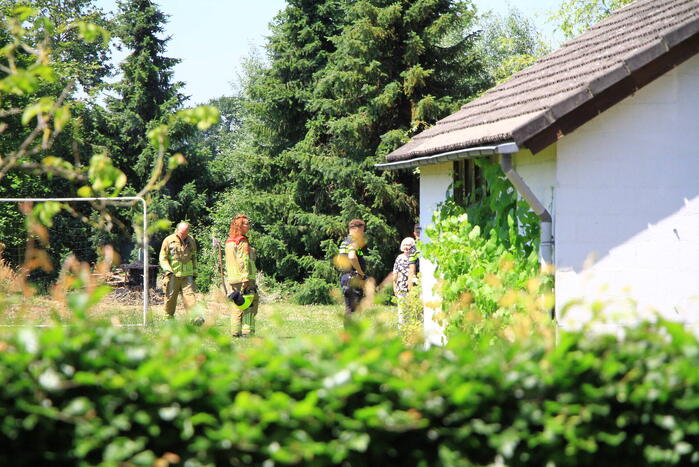 Veel rook bij verbranden van tuinafval