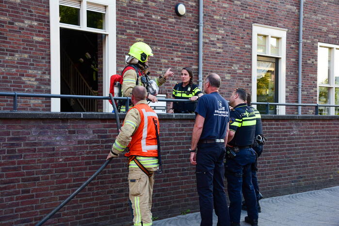 Brand in bloemenwinkel door onkruidverbranding