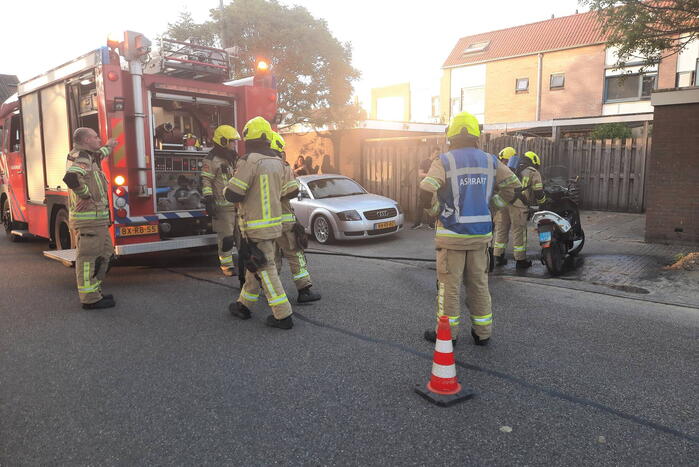 Accu van scooter vat vlam