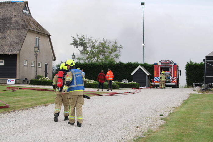 Forse rookontwikkeling bij uitslaande brand op boerderij