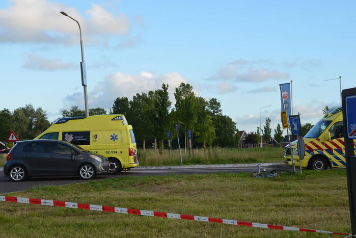 Fietser ernstig gewond bij aanrijding met auto