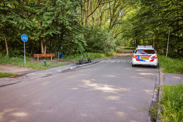 Opnieuw gaat een deelscooter in vlammen op