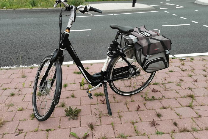Overstekende fietser aangereden