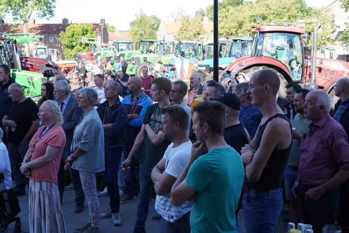 Boeren vertrekken massaal naar Stroe