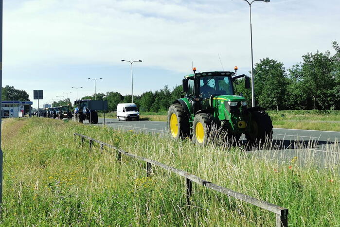 Boeren onderweg naar landelijke actie