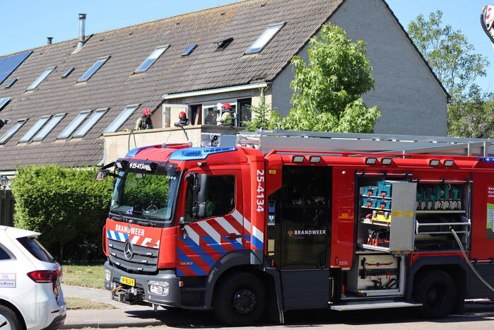 Brand op bovenste verdieping van hoekwoning