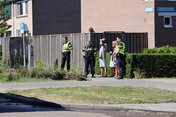 Brand op bovenste verdieping van hoekwoning