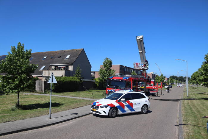 Brand op bovenste verdieping van hoekwoning