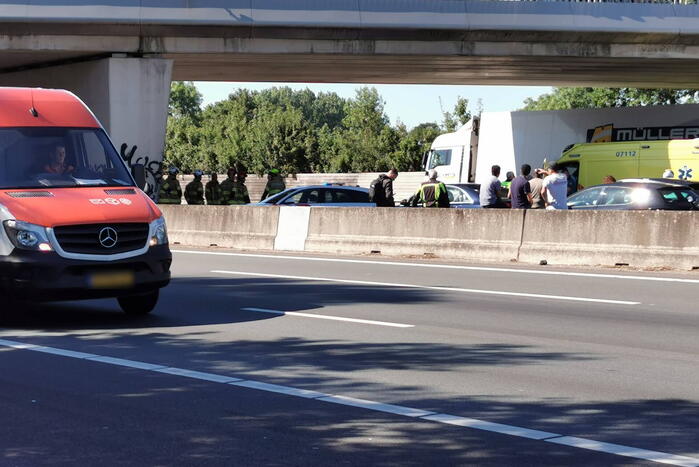 Snelweg afgesloten na ongeval met tractor