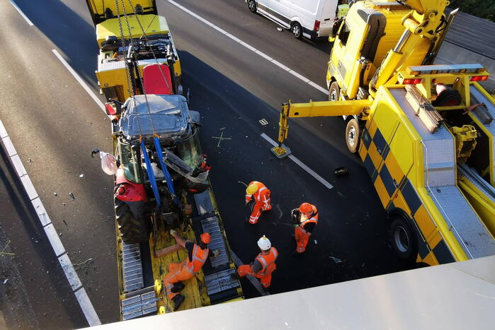 Snelweg afgesloten na ongeval met tractor