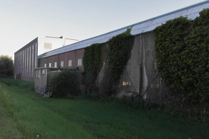 Opnieuw brand in leegstaande loods