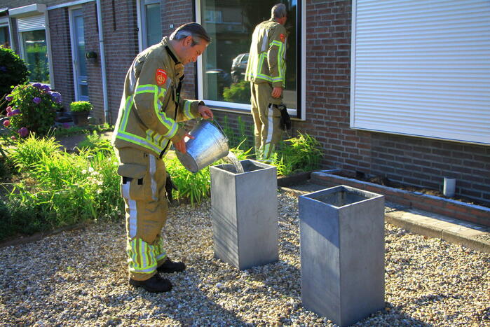 Bloembakken in brand