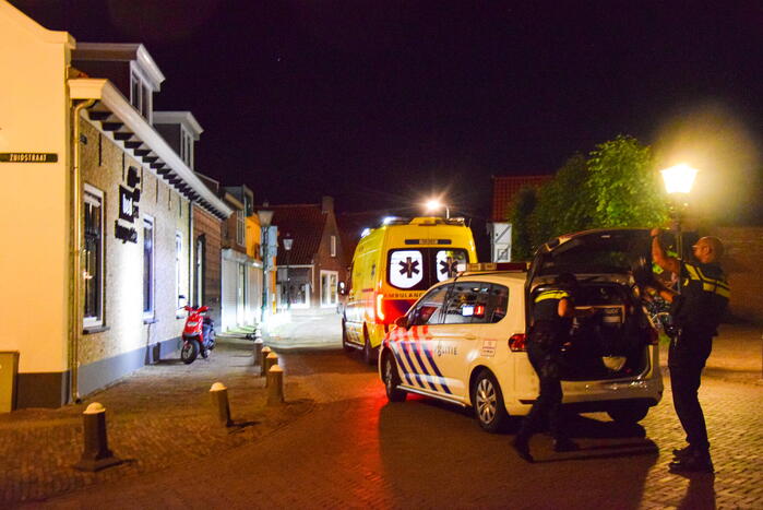 Scooterrijder gewond bij botsing met paal