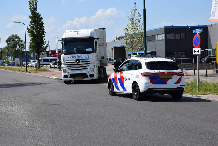 Vrachtwagen verliest liters diesel