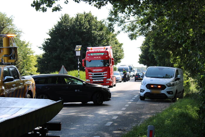 Vier voettuigen betrokken bij kettingbotsing