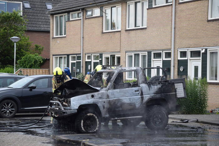 Auto volledig uitgebrand