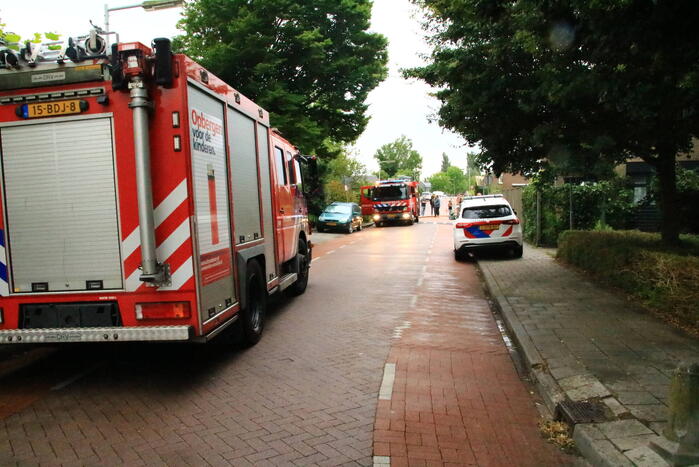 Brand op dak van woning