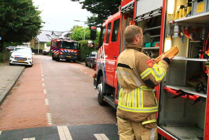 Brand op dak van woning