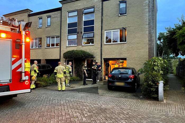 Voordeur opgeblazen van woning in Nieuwland