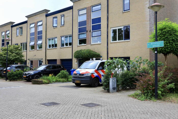 Voordeur opgeblazen van woning in Nieuwland