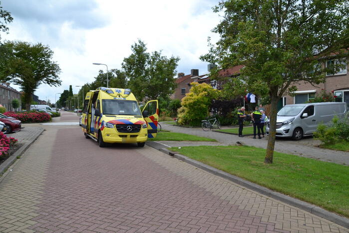Fietser ten val na botsing met caravan